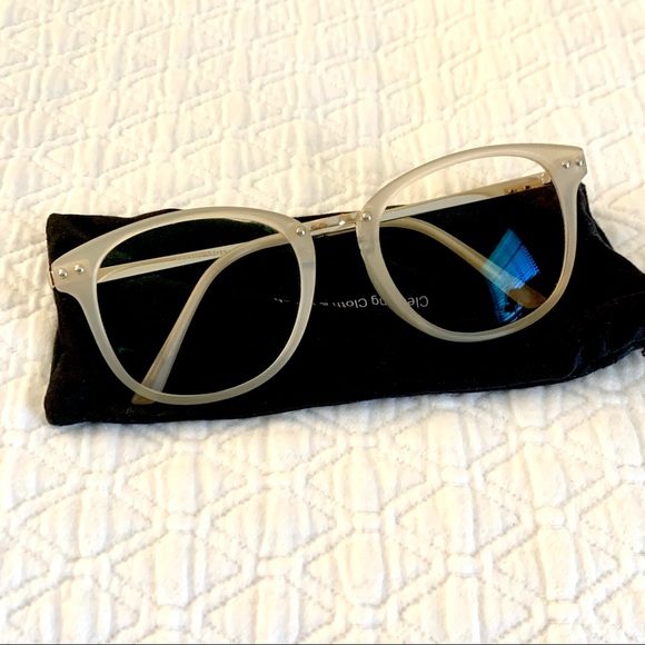 Eyebuydirect blue light blocking only cosmo glasses in frosted white - Picture 2 of 6
